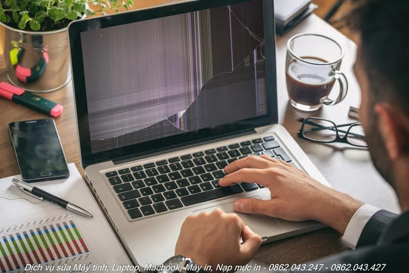 thay màn hình laptop tận nơi